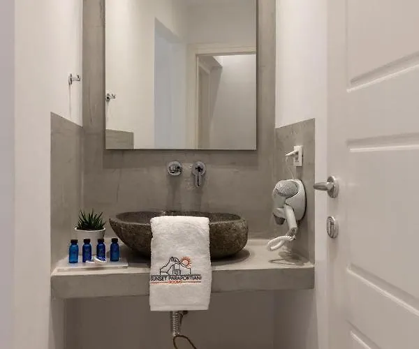 Sunset Paraportiani 3*